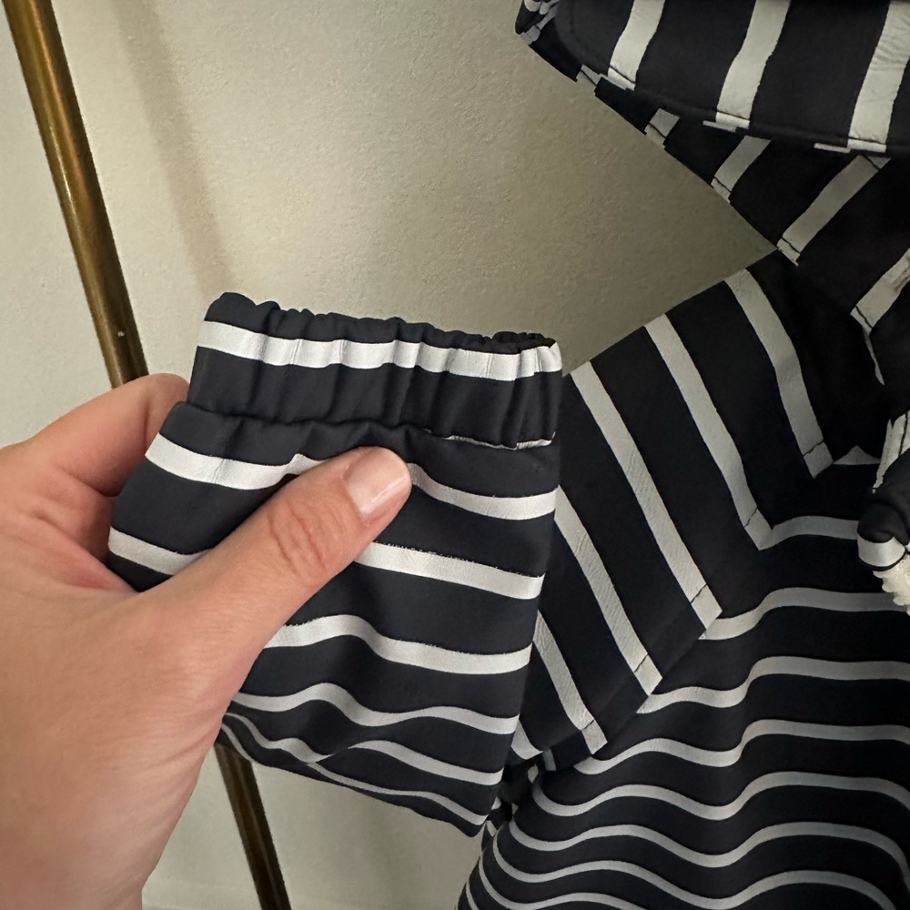 Mango Toddler Rain Jacket - Like New! 12-18m - Picture 3 of 3